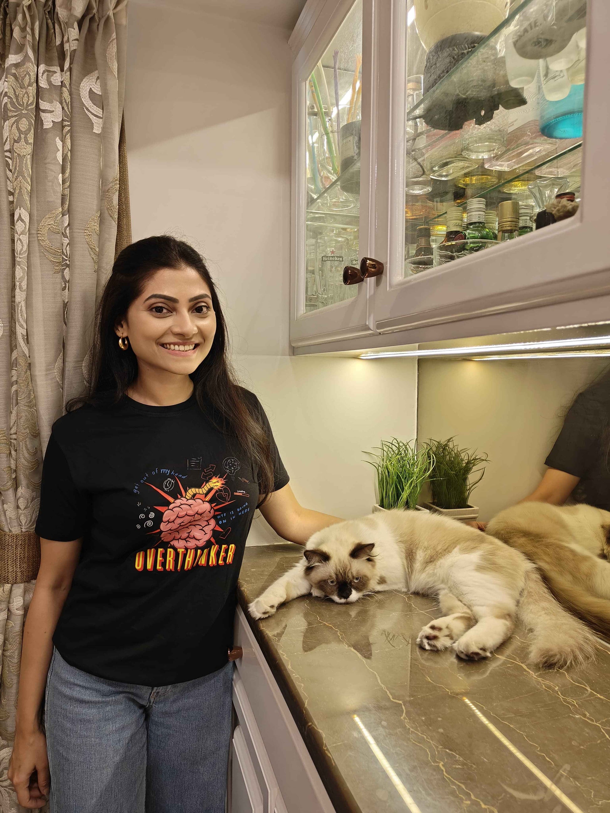 Overthinker |Unisex Regular-Fit T-Shirt – Bold Thought-Graphic Tee