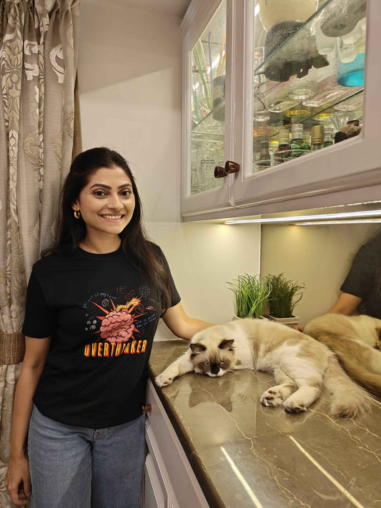 Overthinker |Unisex Regular-Fit T-Shirt – Bold Thought-Graphic Tee